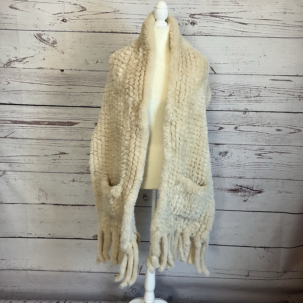 Unbranded Faux Fur Scarf Beige Rectangle Pockets Fringe Mob‎ Wife